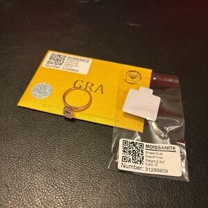 2 ct Moissanite Oval Ring with Rose Gold Band sz 9